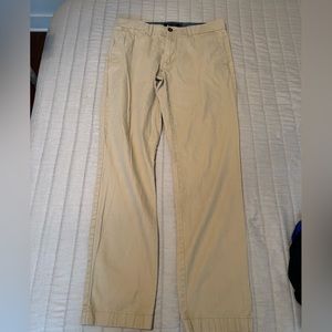 Tommy Hilfiger, khaki pant. Size 32/34